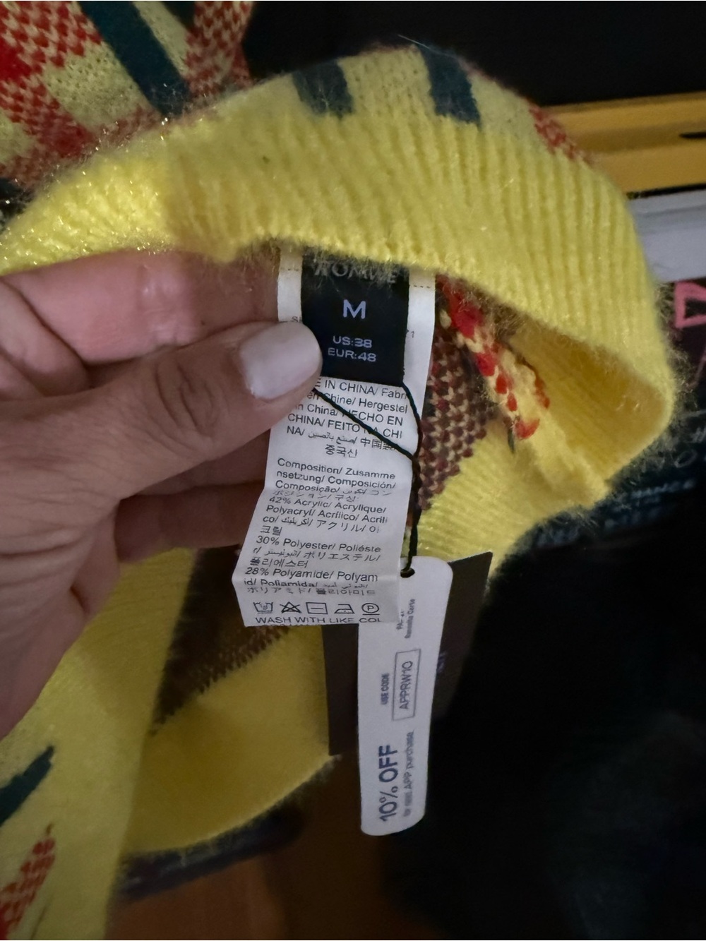 ROMWE Yellow Plaid Hooded Zip Cardigan with Green & Red Details - Picture 4 of 6